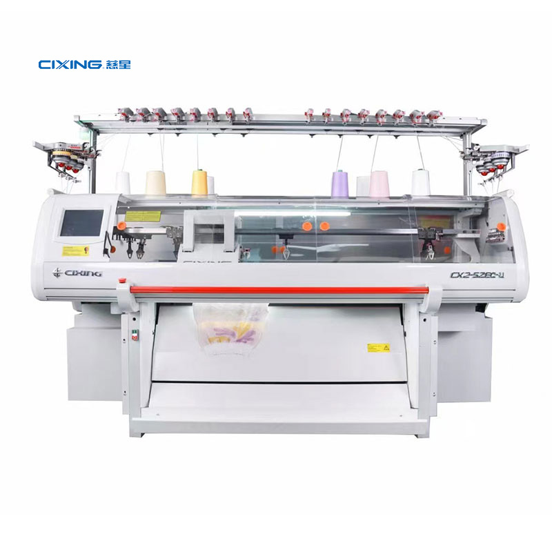 What are the different types of flat knitting machines?