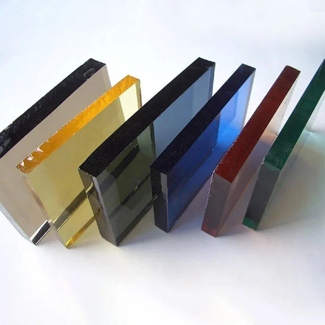 Reflective Glass Panels: A Modern Touch to Architecture and Design