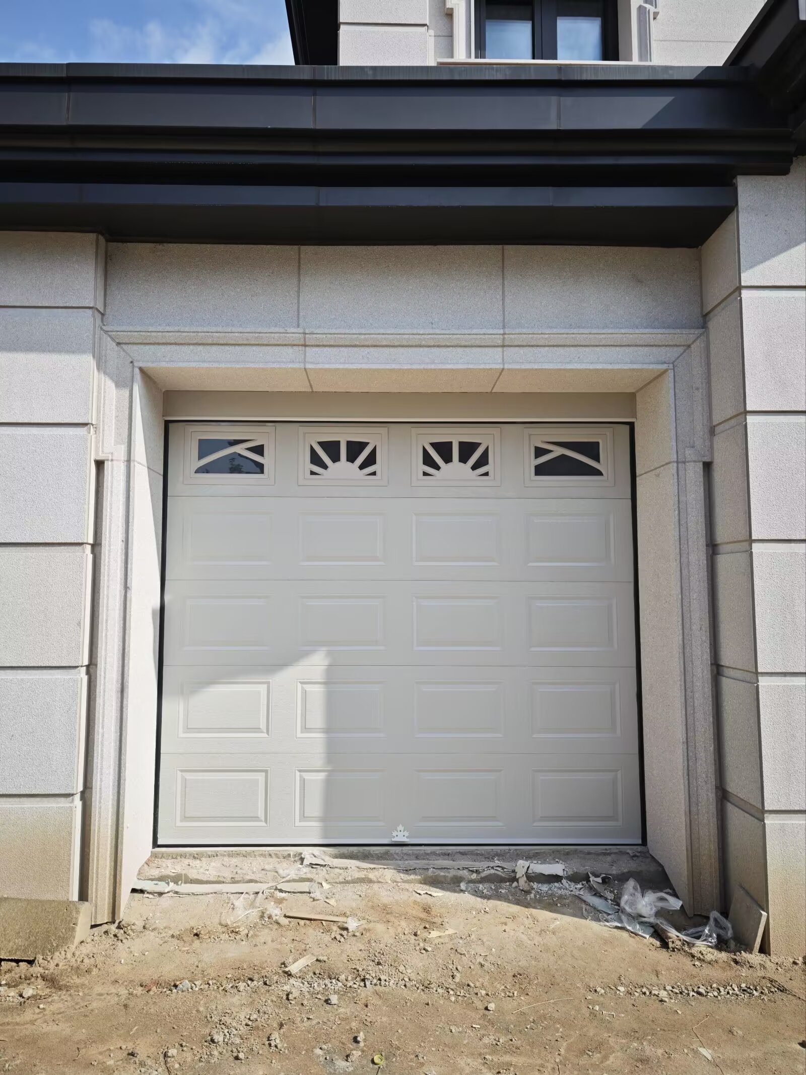 Top 10 Garage Door Factories: Expert Guide to Best Manufacturing Leaders and Trends in Home Improvement