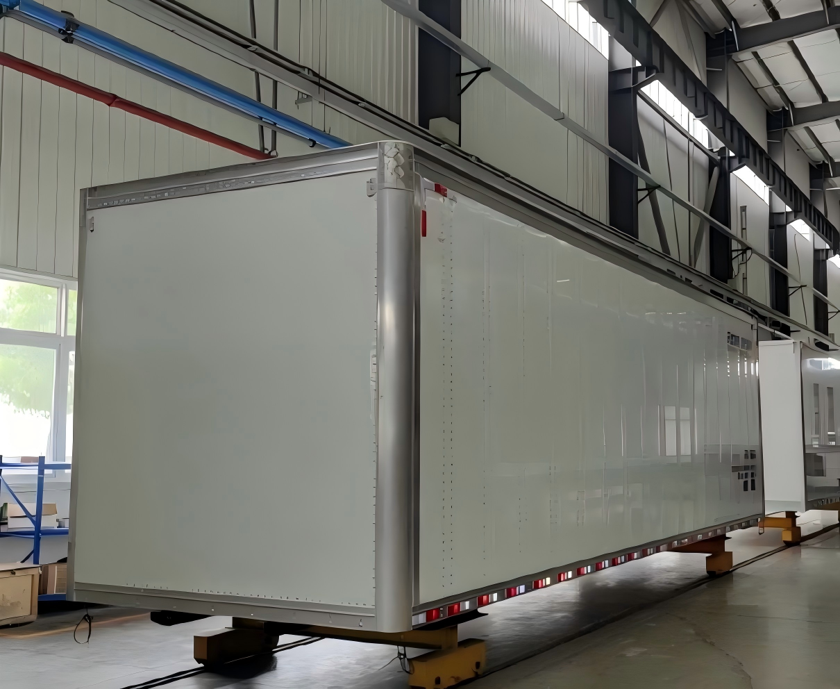 China FRPSkin Lite Refrigerated Truck Body Exporter: Why Fiberglass Panels Are Winning Over Fleet Owners